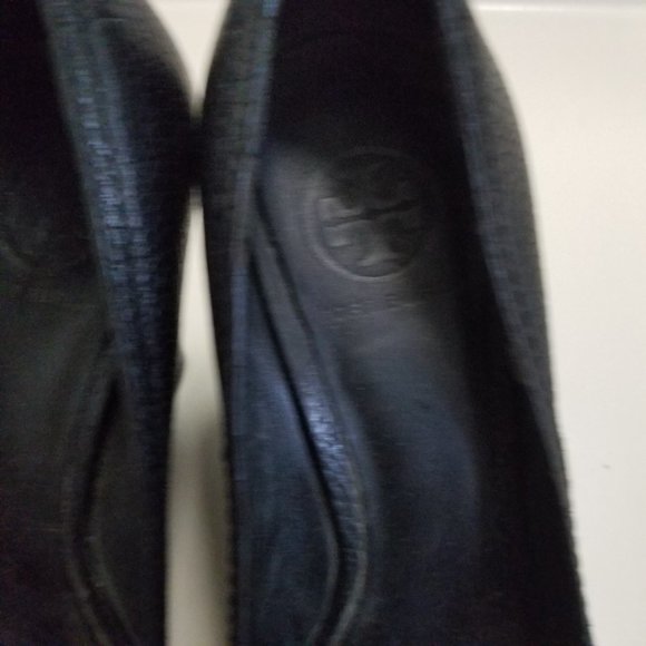 TORY BURCH Benton Logo Peep Toe Leather Wedge Heel - Picture 6 of 9